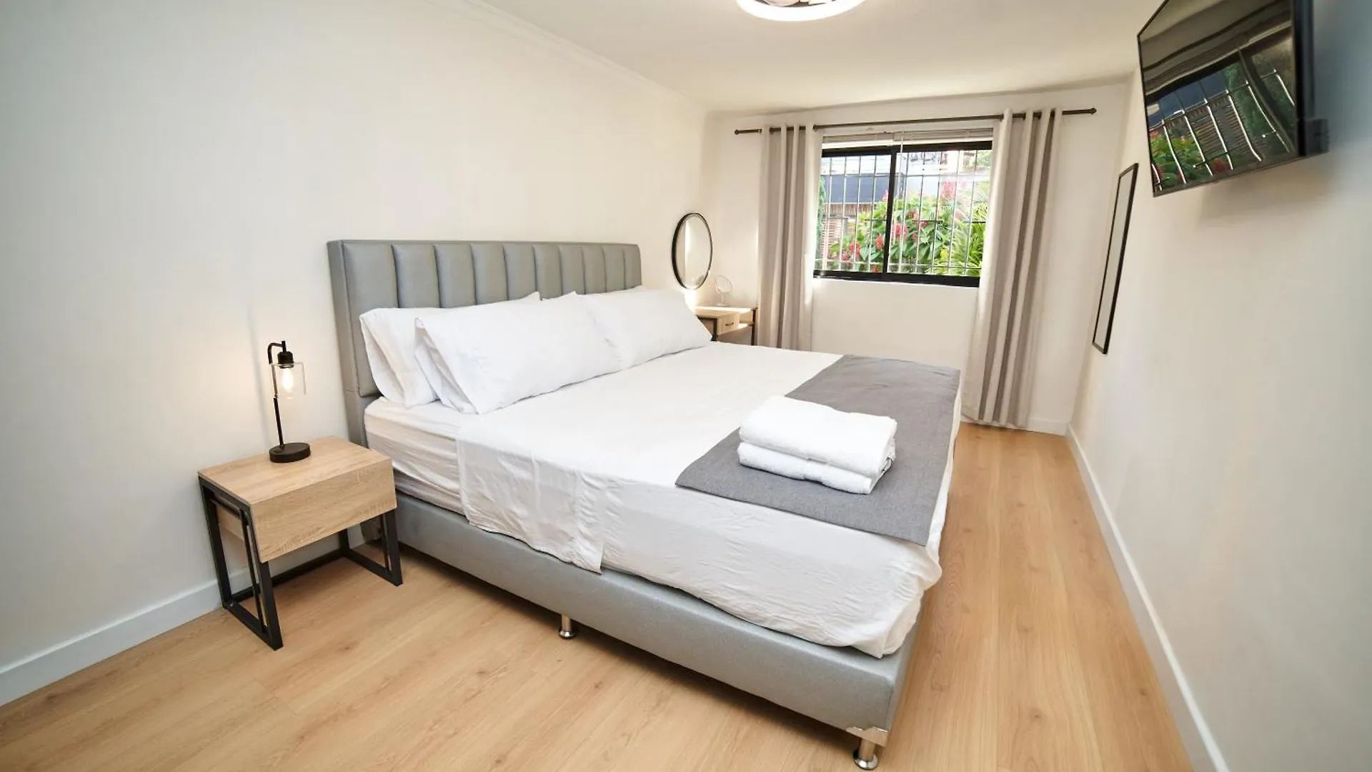 Casa En Laureles- Excelente Ubicacion! Villa Medellin 0*,  Colombia