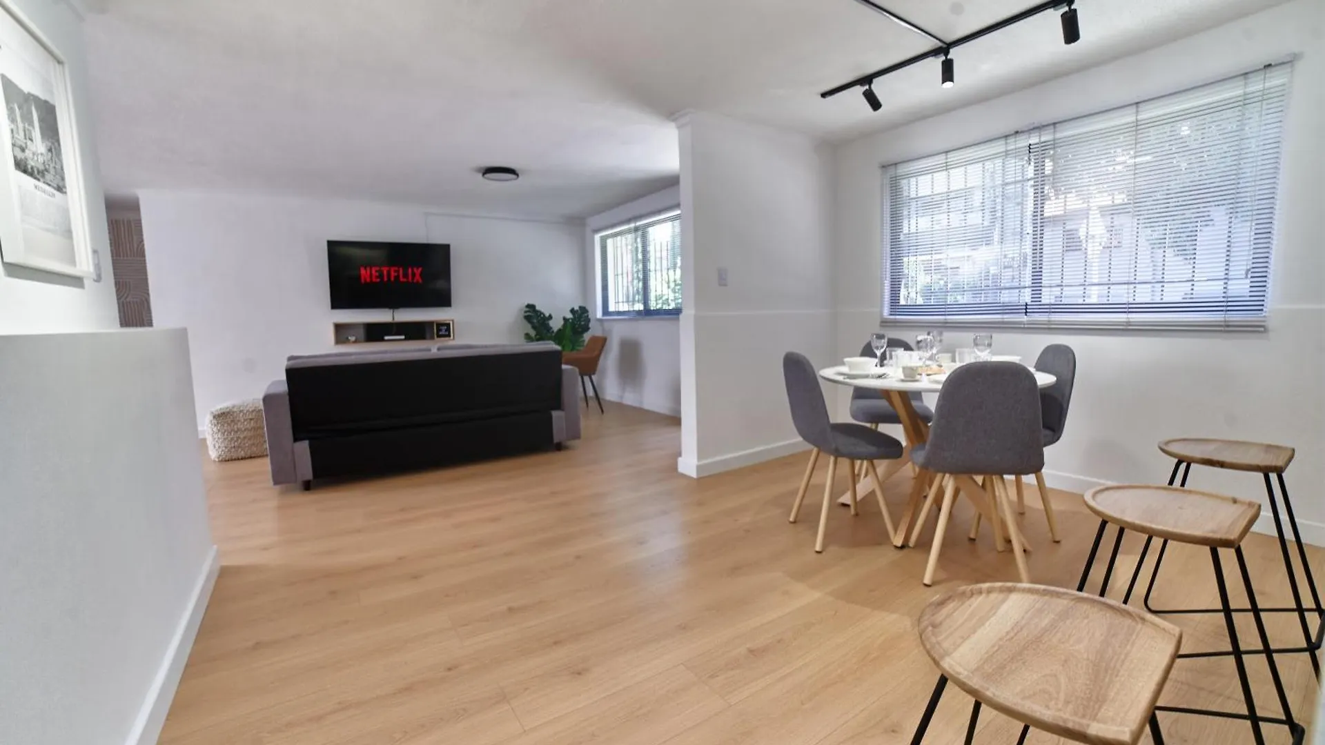 Vila Casa En Laureles- Excelente Ubicacion! Medellín Prázdninový dům
