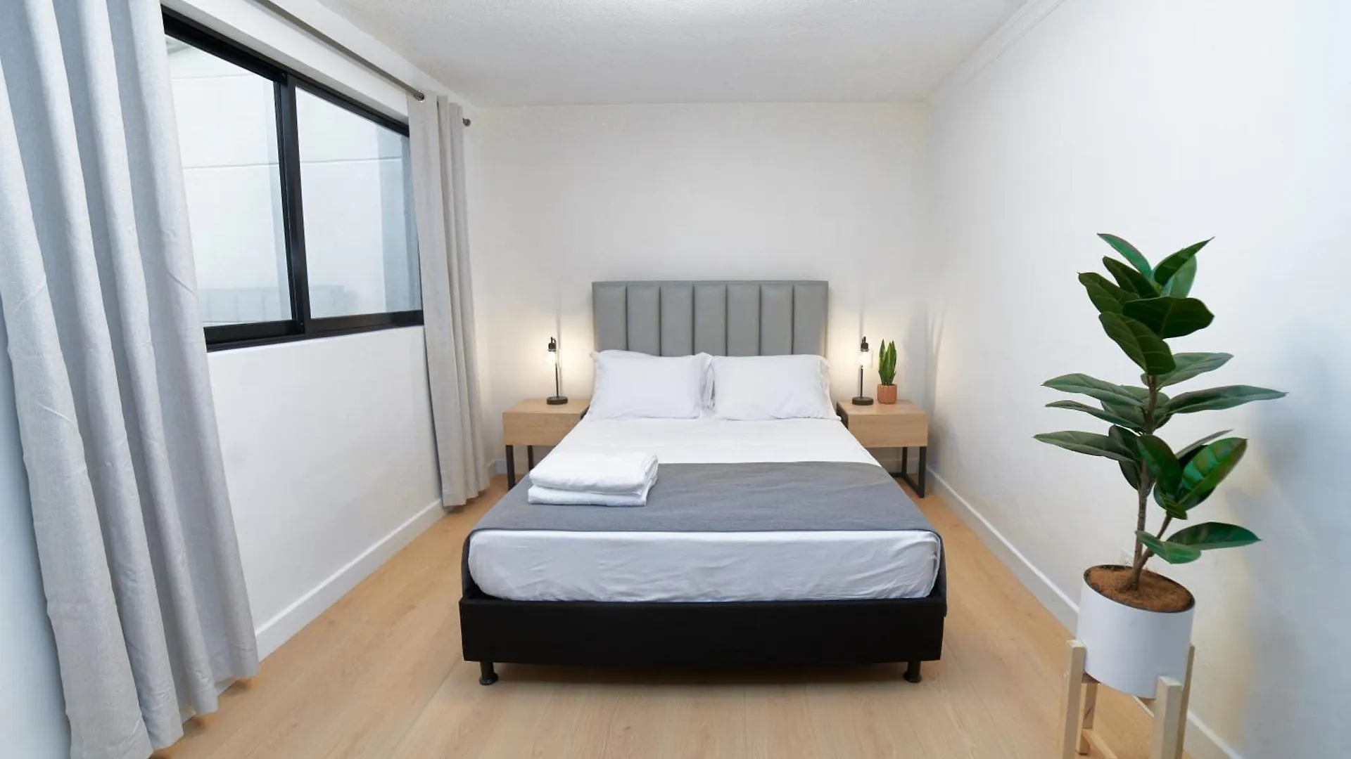 Casa En Laureles- Excelente Ubicacion! Villa Medellin