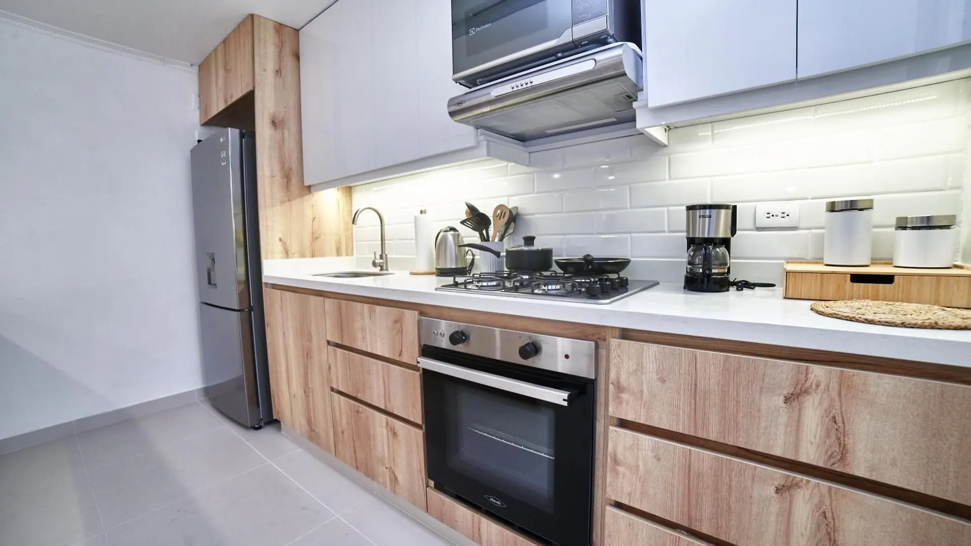 Casa En Laureles- Excelente Ubicacion! Villa Medellin Colombia
